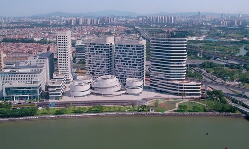À Dongguan, Eddie Leung bâtit sa cité horlogère